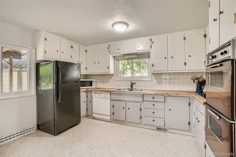 Photo 10 of 39 - 401 E Emma St, Lafayette, CO 80026