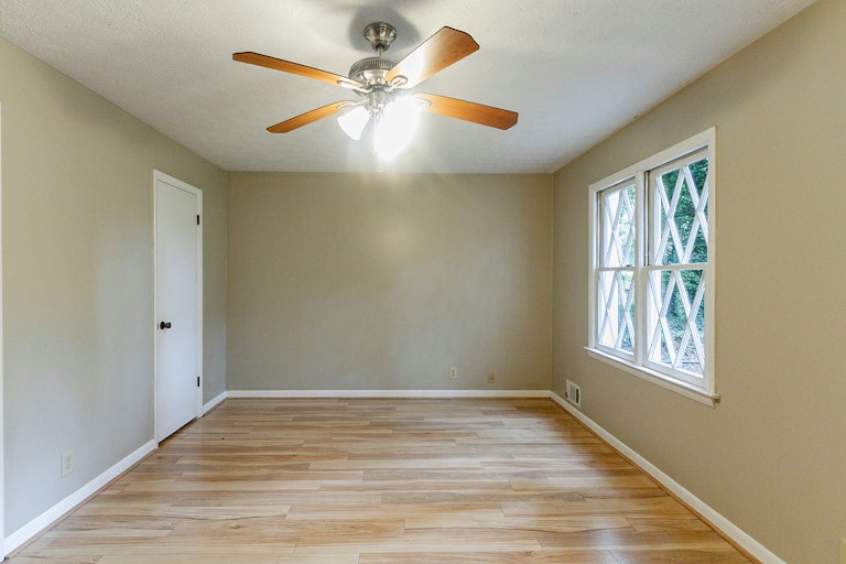 Photo 12 of 23 - 1839 Old Peachtree Rd NE, Lawrenceville, GA 30043