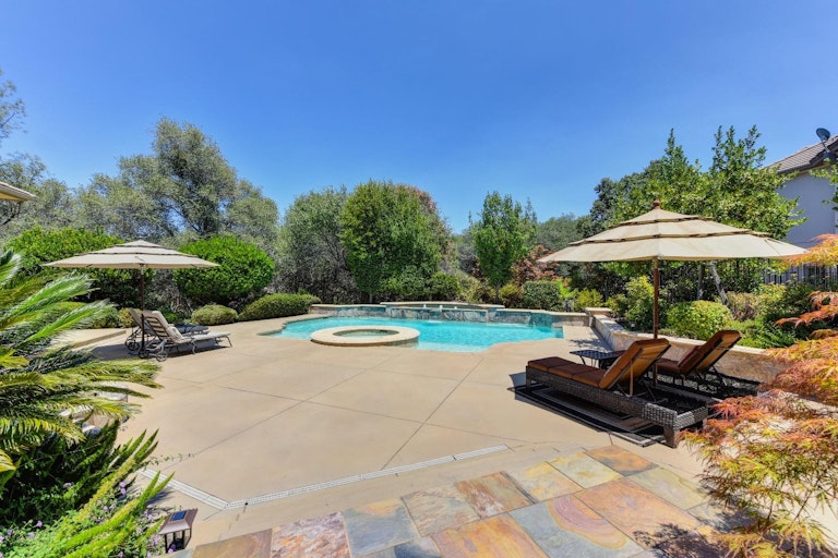Photo 38 of 49 - 4023 Errante Dr, El Dorado Hills, CA 95762