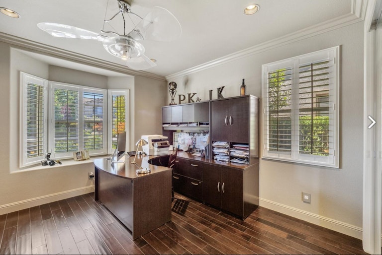 Photo 23 of 49 - 309 Fieldbrook Ct, Roseville, CA 95747