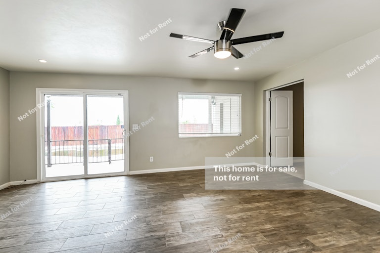 Photo 9 of 25 - 3189 W Dakota St, Tucson, AZ 85746