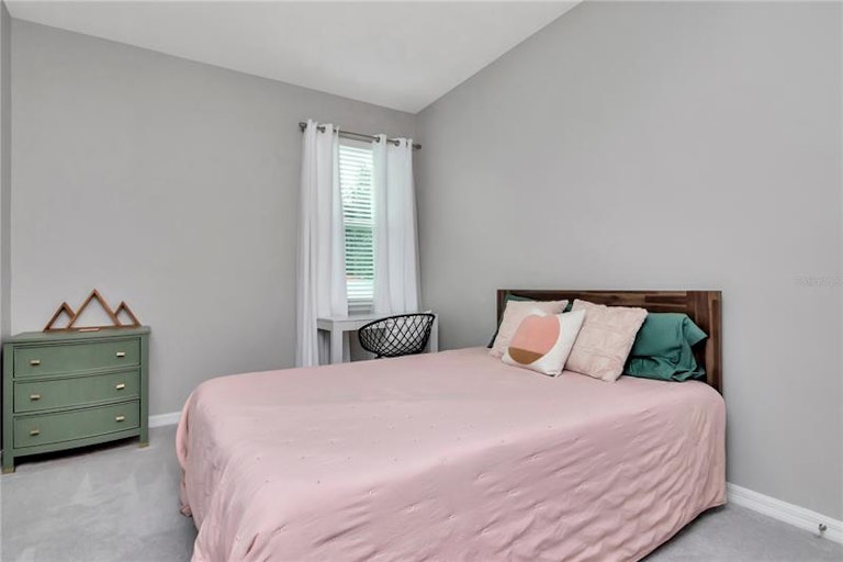 Photo 13 of 27 - 10918 Kidron Valley Ln, Tampa, FL 33625