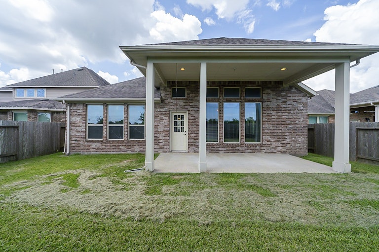 Photo 7 of 30 - 2457 Porto Way, League City, TX 77573