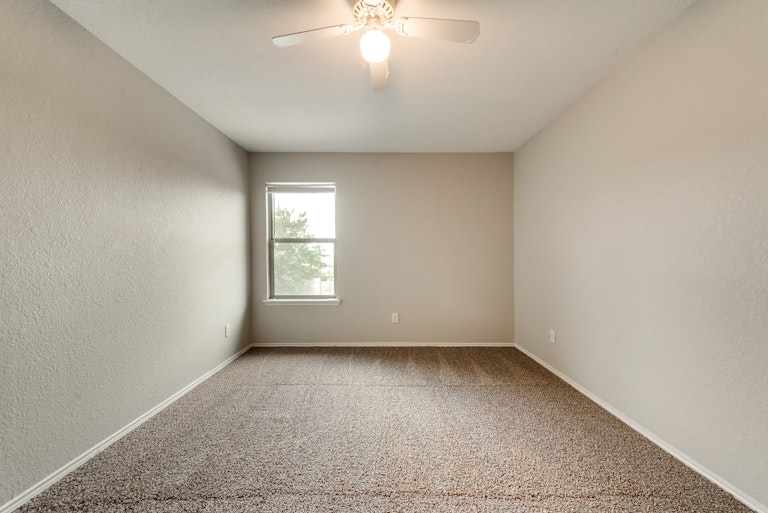 Photo 26 of 34 - 3602 Hawthorne Trl, Rockwall, TX 75032