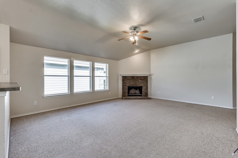 Photo 7 of 20 - 814 Sycamore St, Anna, TX 75409