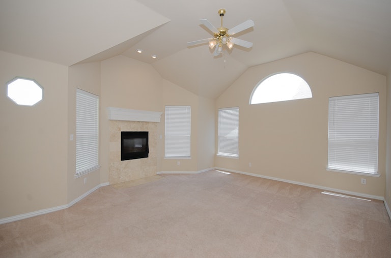 Photo 3 of 43 - 9714 Pinehurst Dr, Rowlett, TX 75089