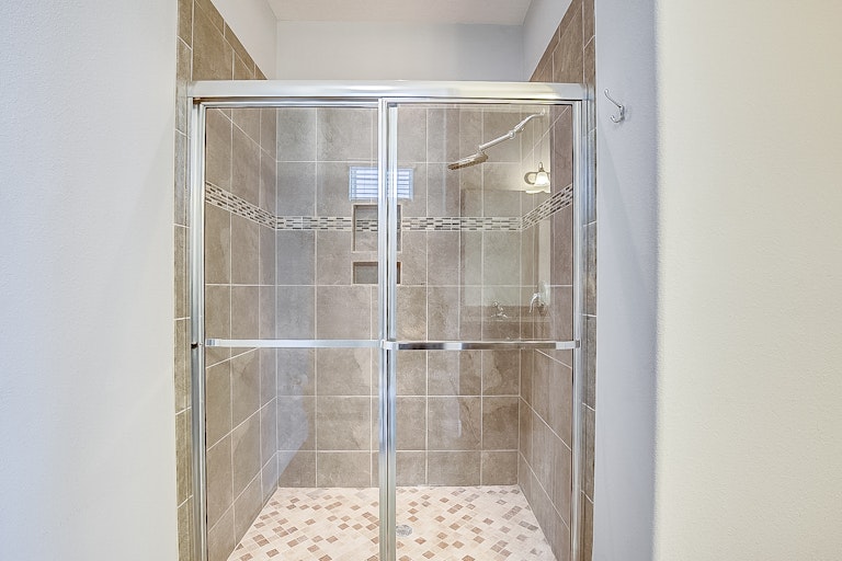 Photo 18 of 29 - 12104 Rambling Stream Dr, Riverview, FL 33579