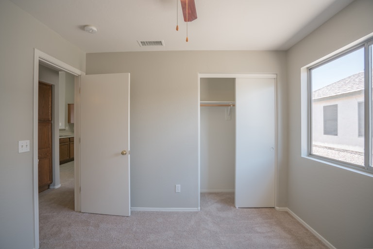 Photo 16 of 24 - 15012 W Calavar Rd, Surprise, AZ 85379