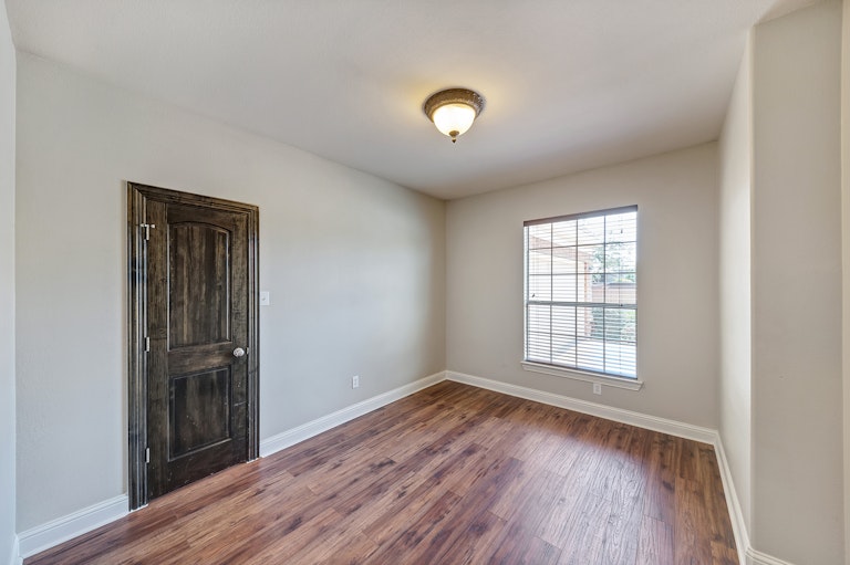 Photo 30 of 43 - 2740 Cape Pearl Dr, Grand Prairie, TX 75054