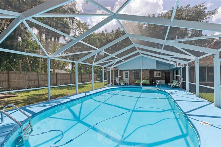 Photo 42 of 56 - 721 W Nelson St, Tavares, FL 32778