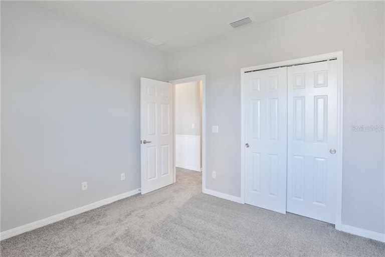 Photo 15 of 25 - 723 Parker Den Dr, Ruskin, FL 33570