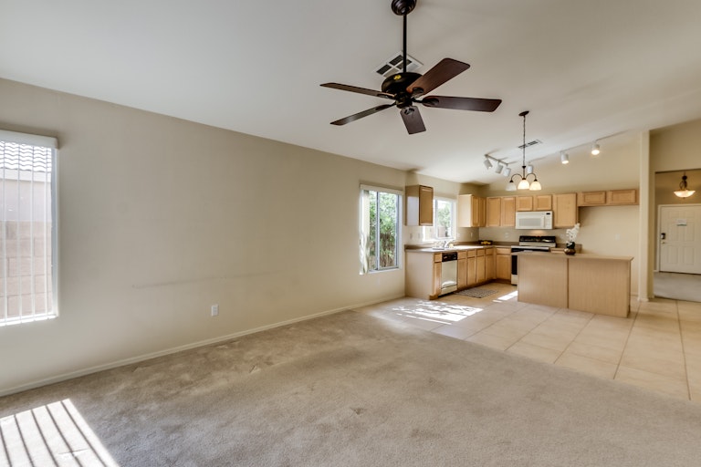 Photo 13 of 39 - 6823 W Bronco Trl, Peoria, AZ 85383