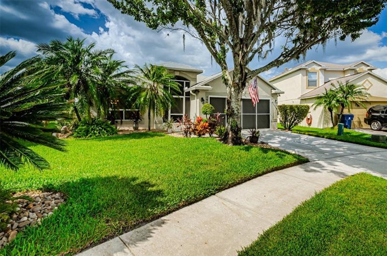 Photo 2 of 66 - 1944 Blanchard Ct, Wesley Chapel, FL 33543
