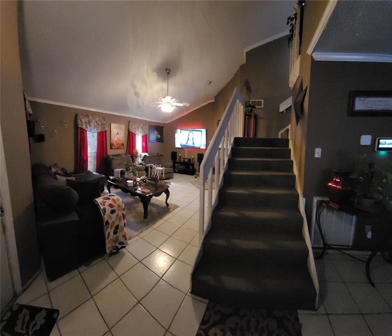Photo 7 of 38 - 6450 Dellfern Dr, Houston, TX 77035