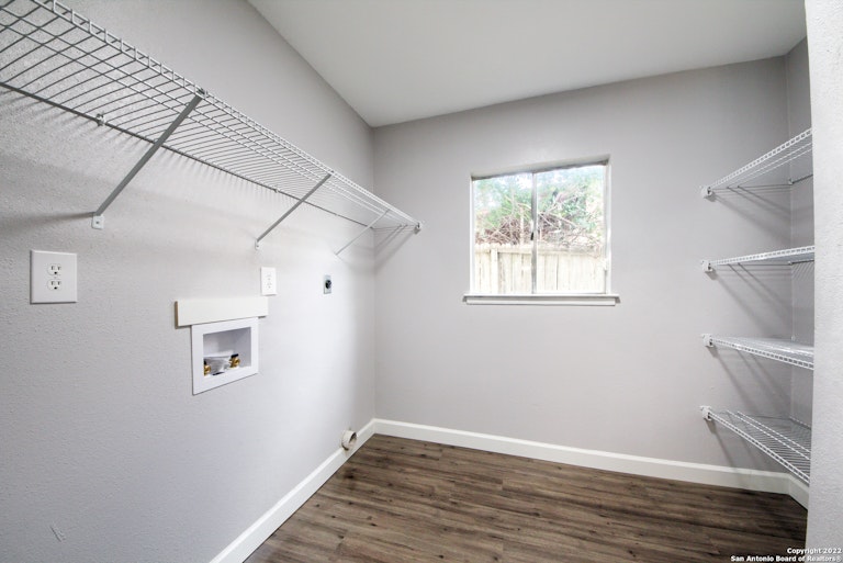 Photo 13 of 27 - 5803 Burkley Springs St, San Antonio, TX 78233