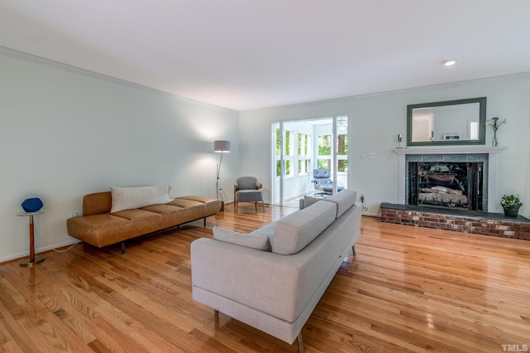 Photo 11 of 30 - 2640 University Dr, Durham, NC 27707