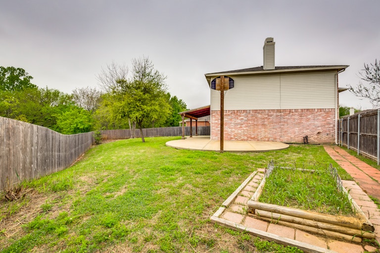 Photo 31 of 31 - 1312 Rambling Brook Trl, Denton, TX 76210