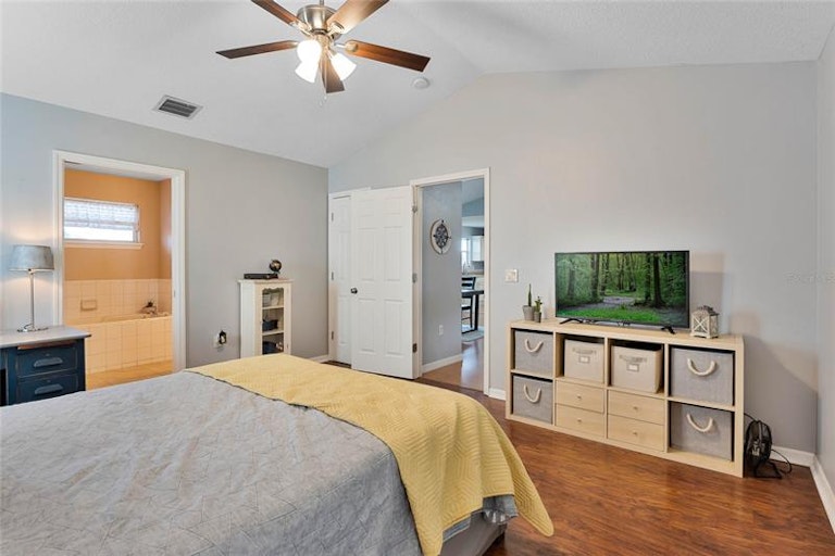 Photo 8 of 21 - 1563 Dess Dr, Orlando, FL 32818