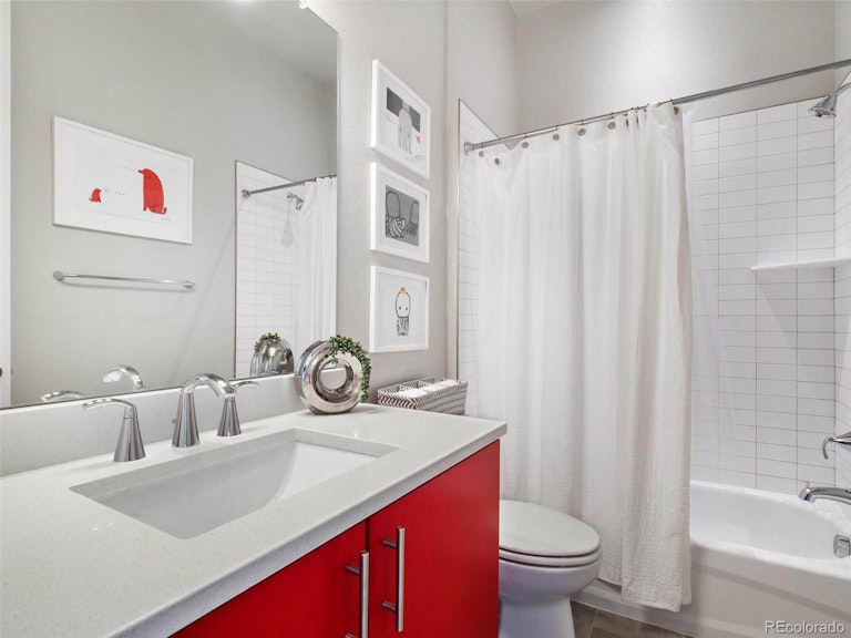 Photo 20 of 40 - 10165 Bellwether Ln, Lone Tree, CO 80124