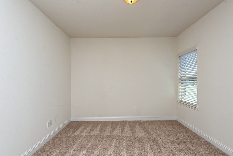Photo 23 of 27 - 5220 Soren St, Irving, TX 75038