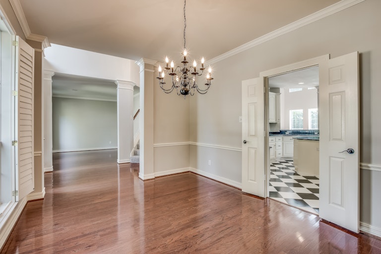 Photo 10 of 33 - 1705 Berwick Dr, McKinney, TX 75072