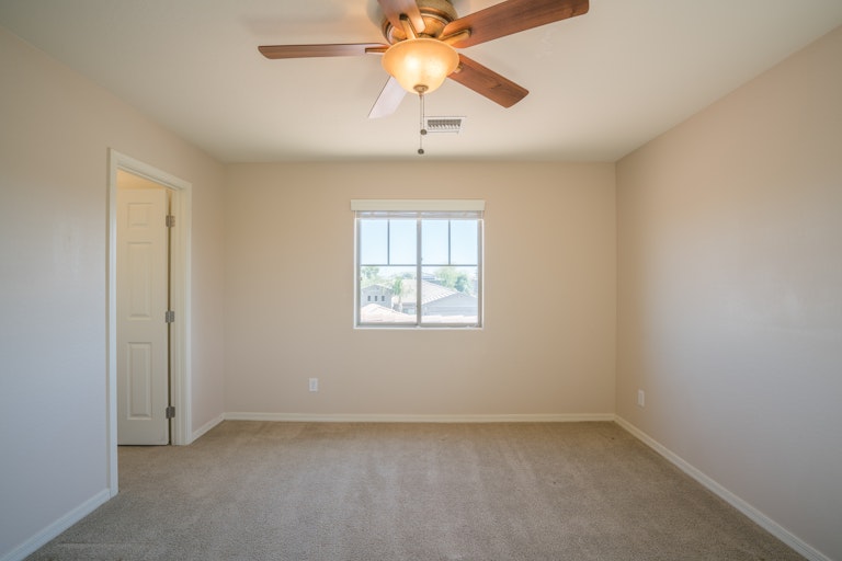 Photo 26 of 37 - 17808 W Ivy Ln, Surprise, AZ 85388
