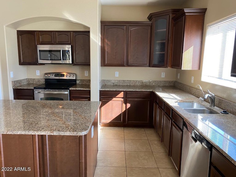 Photo 21 of 34 - 9551 W Harmony Ln, Peoria, AZ 85382