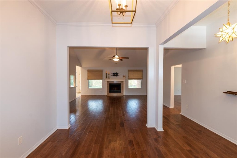 Photo 7 of 29 - 1010 Abbott Dr, Pearland, TX 77584