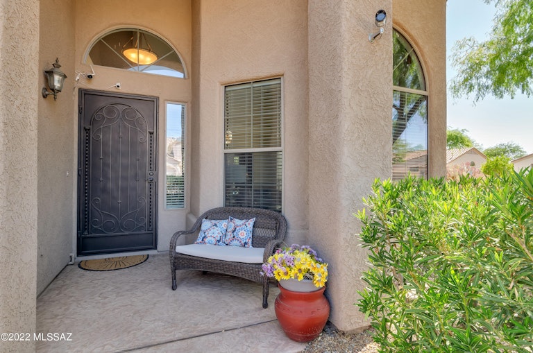 Photo 2 of 34 - 249 W Milbrae Springs Dr, Oro Valley, AZ 85755