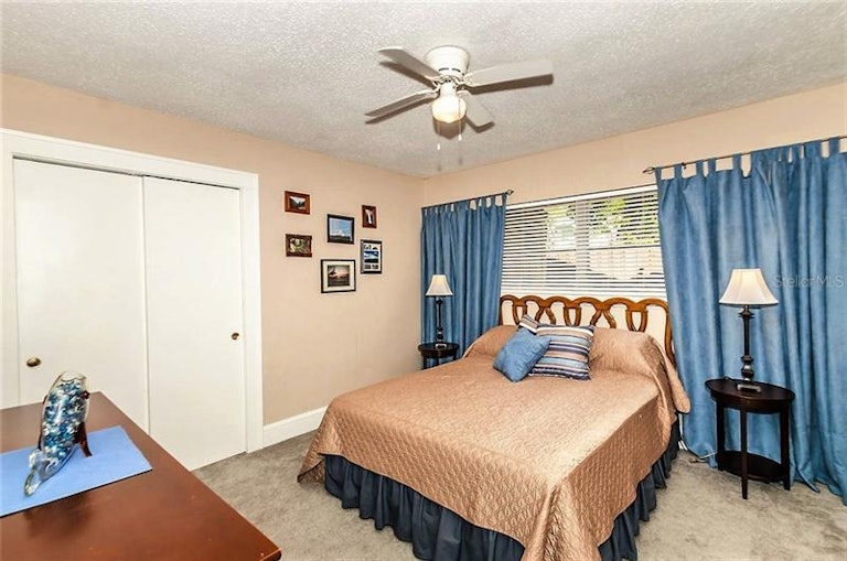Photo 14 of 25 - 1999 Elliott Dr, Clearwater, FL 33763