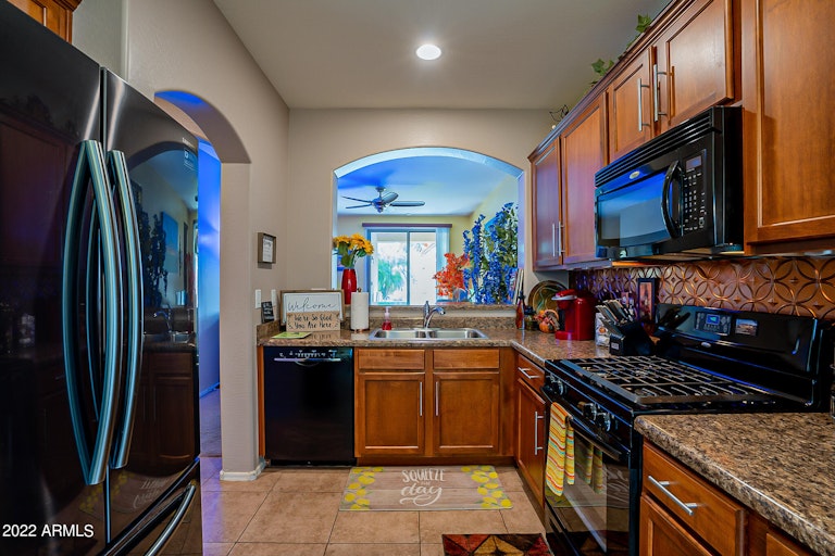 Photo 11 of 35 - 8753 W Miami St, Tolleson, AZ 85353
