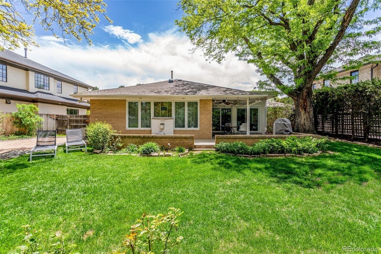 Photo 6 of 39 - 125 Southmoor Dr, Denver, CO 80220