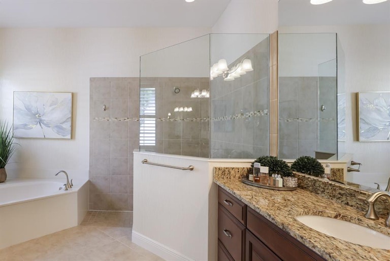 Photo 16 of 45 - 14910 Castle Park Ter, Lakewood Ranch, FL 34202
