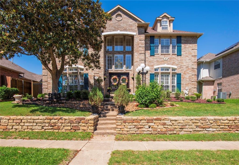 Photo 1 of 40 - 706 Cottonwood Bend Dr, Allen, TX 75002