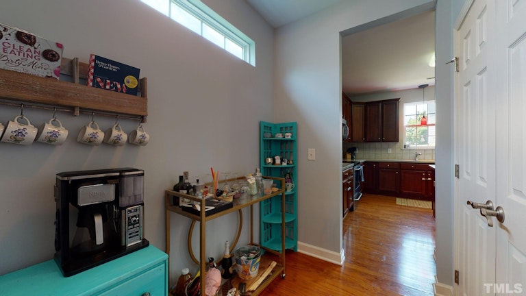 Photo 12 of 40 - 6209 Sparkling Brook Dr, Raleigh, NC 27616