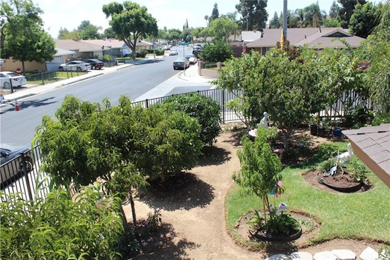 Photo 4 of 19 - 7905 Galway Ct, Riverside, CA 92503