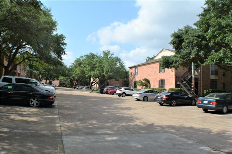 Photo 22 of 23 - 2255 Braeswood Park Dr #264, Houston, TX 77030