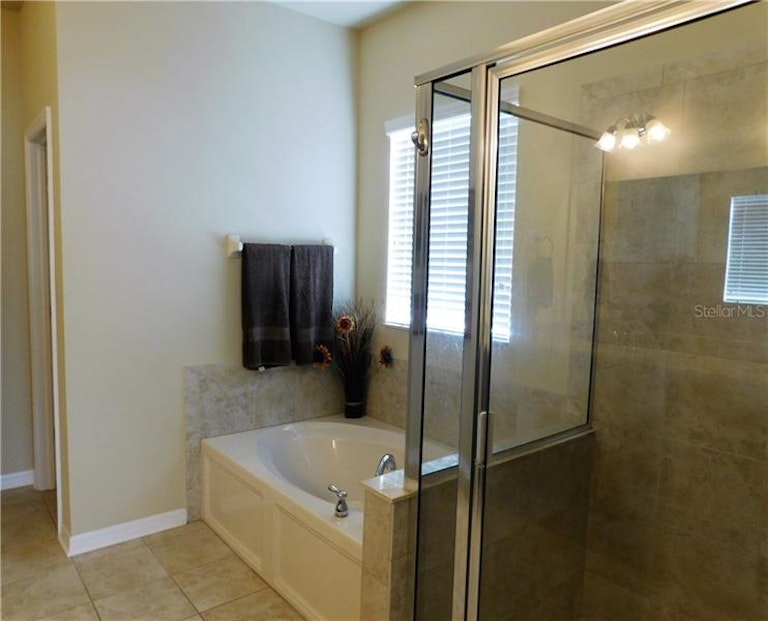 Photo 21 of 24 - 2646 Kenchester Loop, Wesley Chapel, FL 33543
