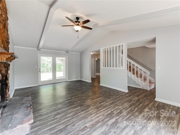 Photo 7 of 38 - 2654 Castle Hill Rd, Gastonia, NC 28052