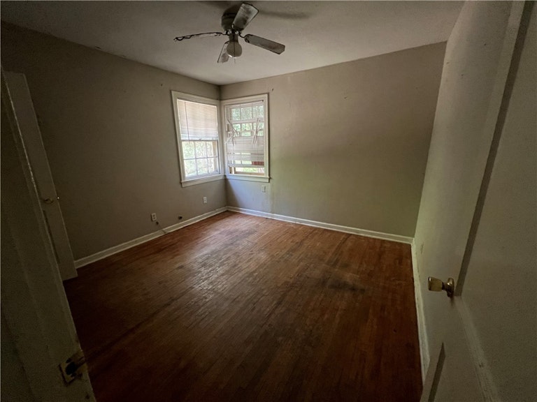 Photo 35 of 37 - 1800 Alguno Rd, Austin, TX 78757