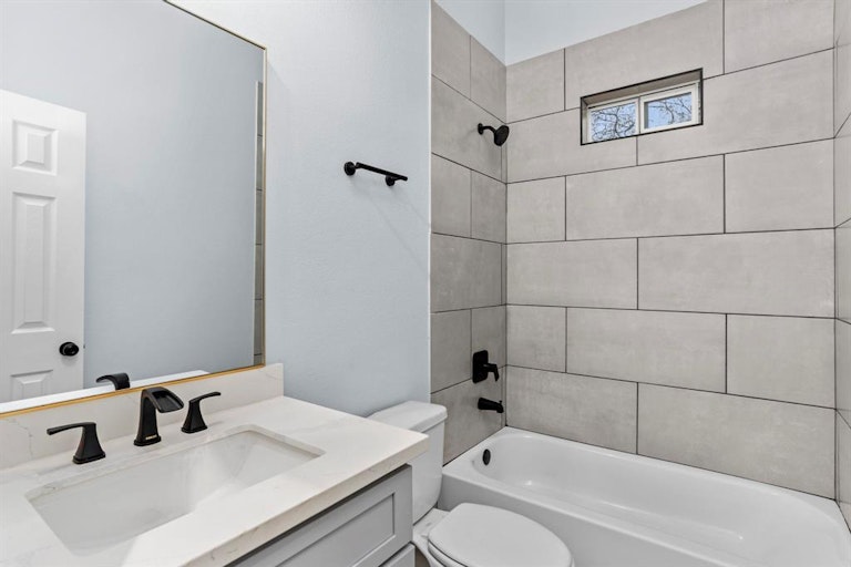 Photo 8 of 28 - 7321 Price St, Houston, TX 77088