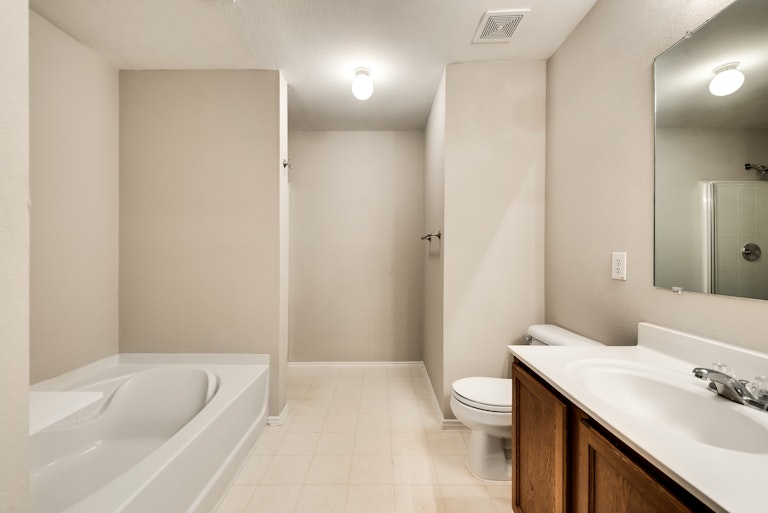 Photo 23 of 37 - 12823 Serenity Dr, Frisco, TX 75035