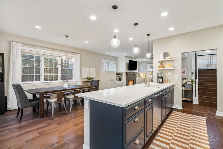 Photo 18 of 40 - 5204 Willis Ave, Dallas, TX 75206