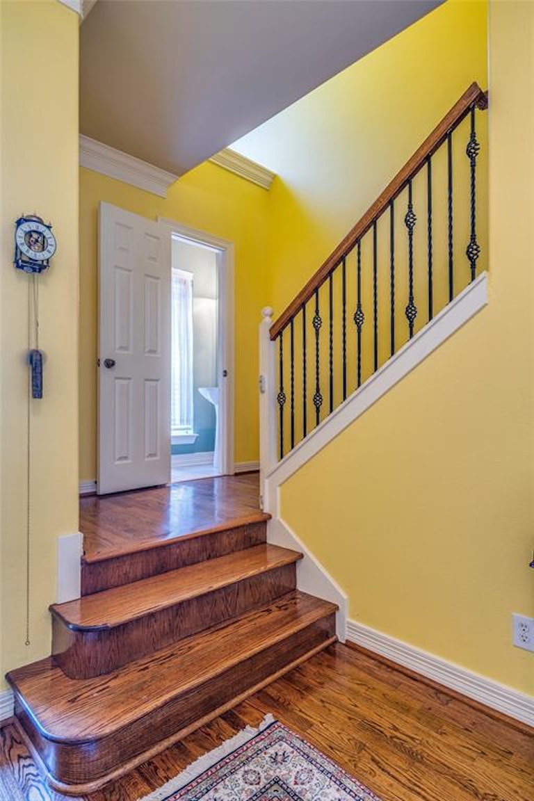 Photo 19 of 38 - 3933 Spring Garden Dr, Colleyville, TX 76034