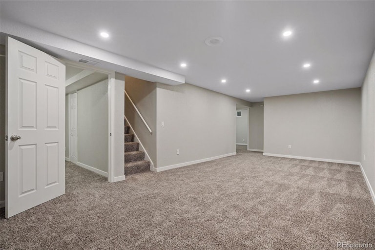Photo 26 of 35 - 1545 S Chase Ct, Lakewood, CO 80232