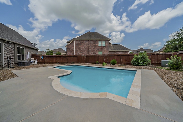 Photo 43 of 45 - 1326 Bastrop Glen Ln, League City, TX 77573