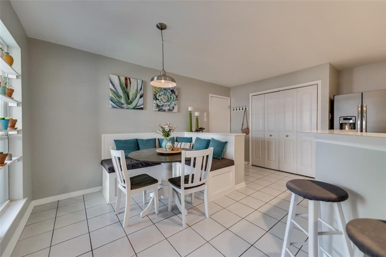 Photo 16 of 40 - 8801 Clearlake Dr, Rowlett, TX 75088
