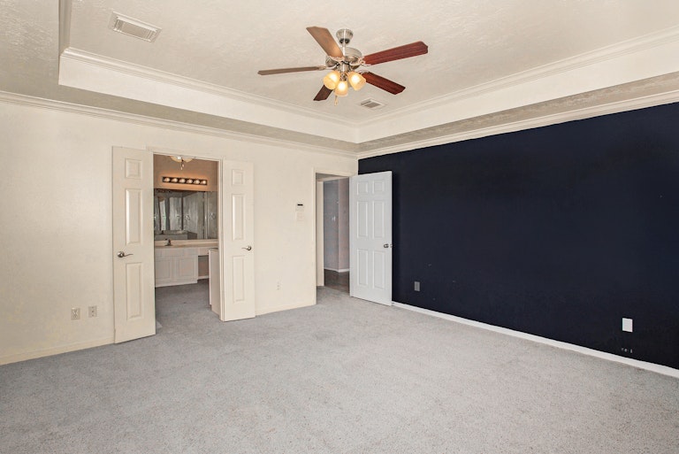Photo 12 of 17 - 11919 Lakewood Hills Dr, Tomball, TX 77377