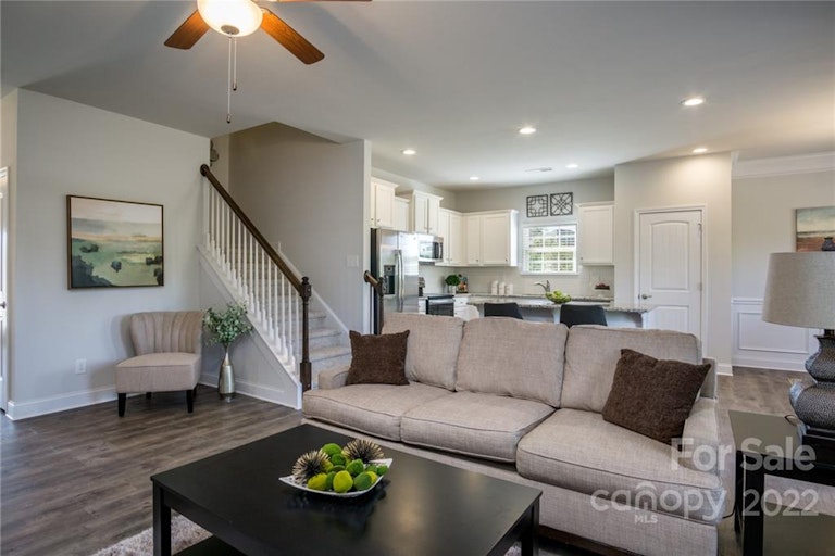 Photo 9 of 31 - 209 Wedge View Way #75, Statesville, NC 28677