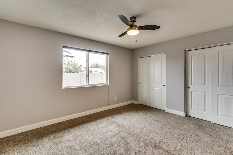 Photo 25 of 34 - 927 N Sean Dr, Chandler, AZ 85224